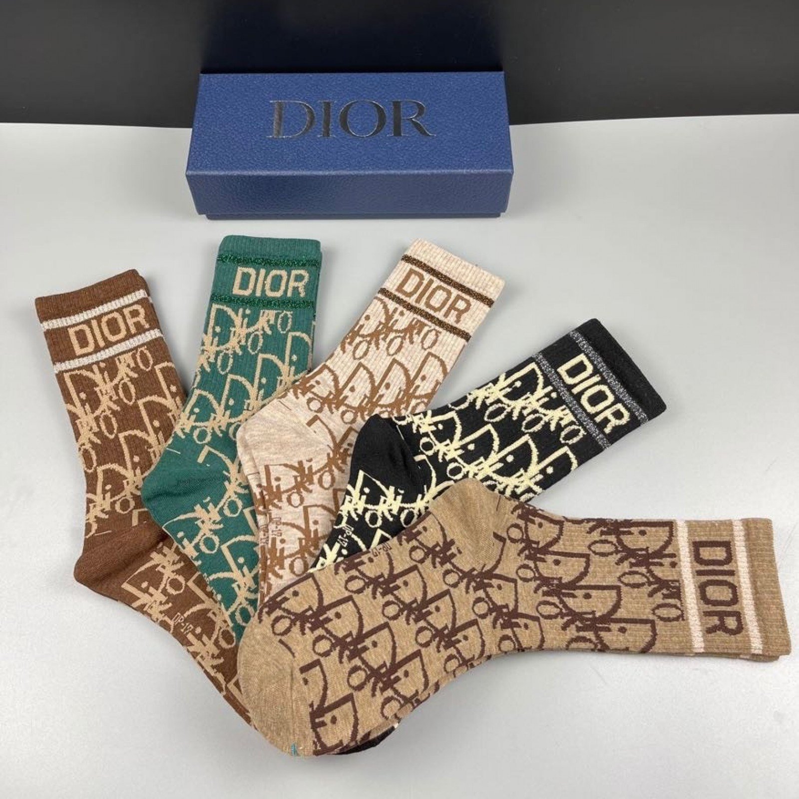 SOC198 Socks
