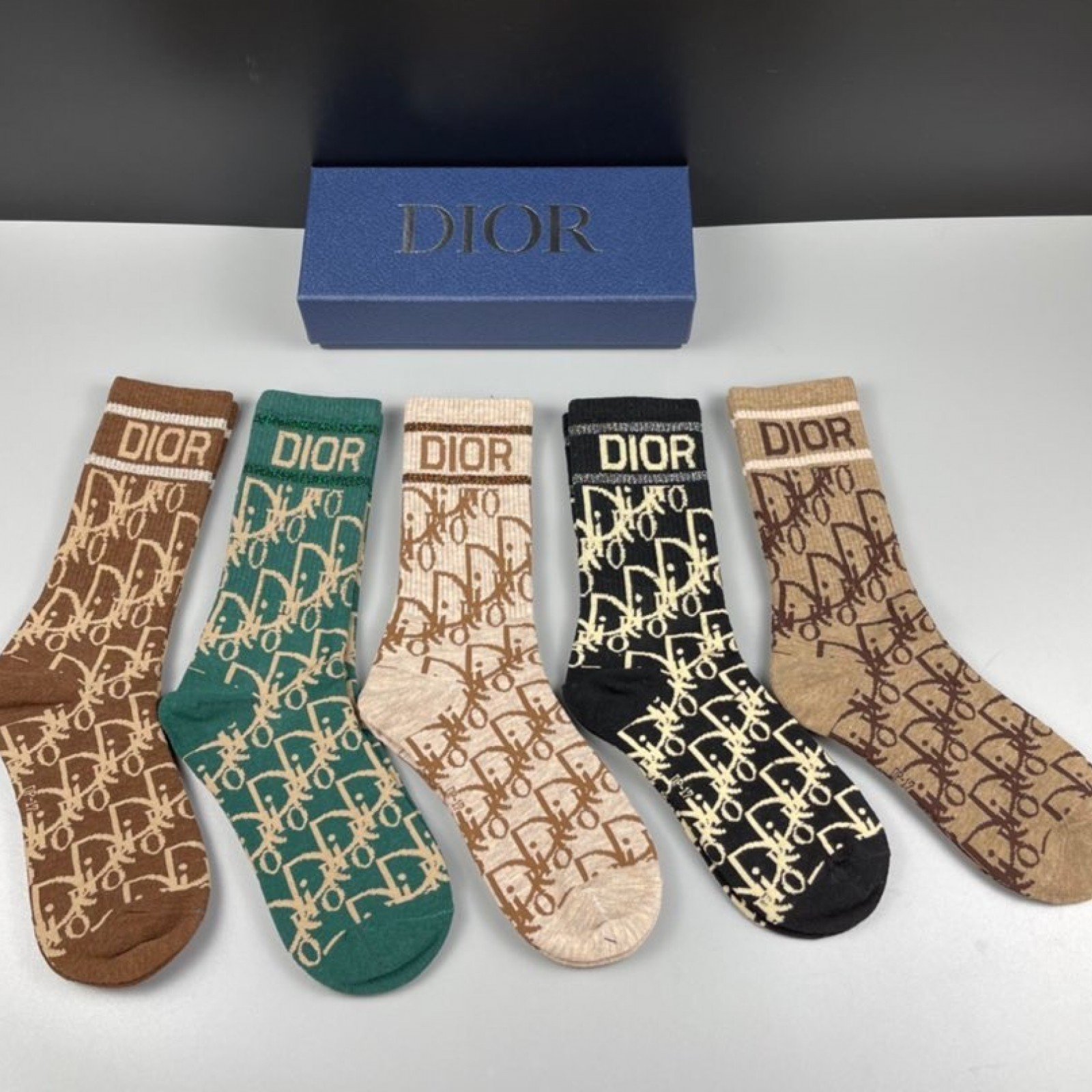 SOC198 Socks