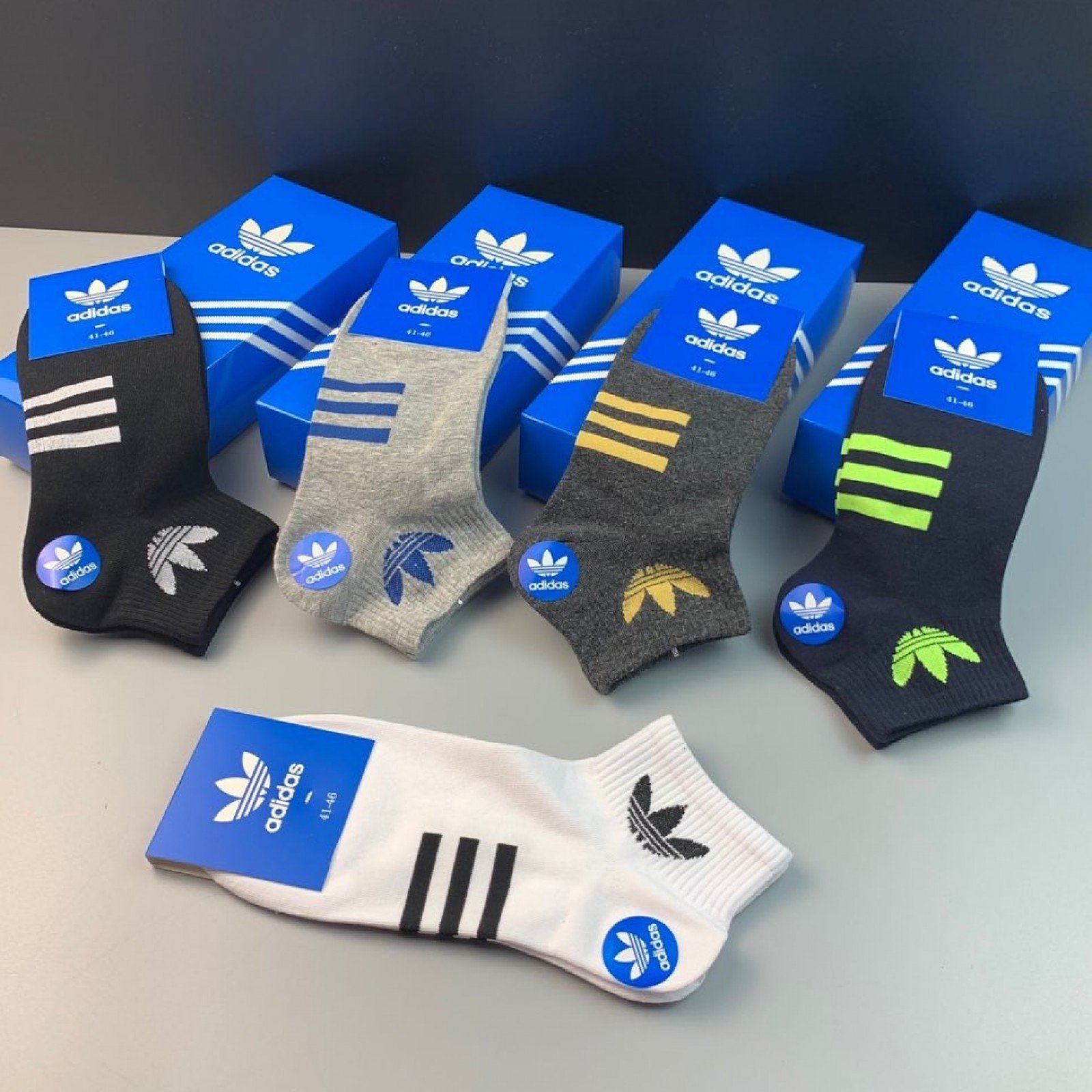 SOC222 A*didas Socks
