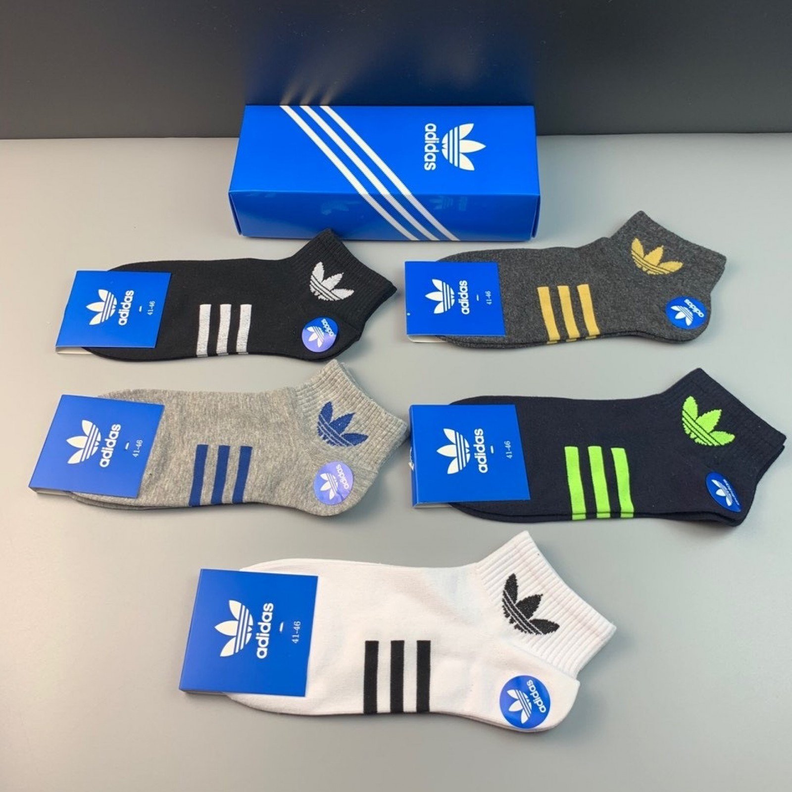 SOC222 A*didas Socks