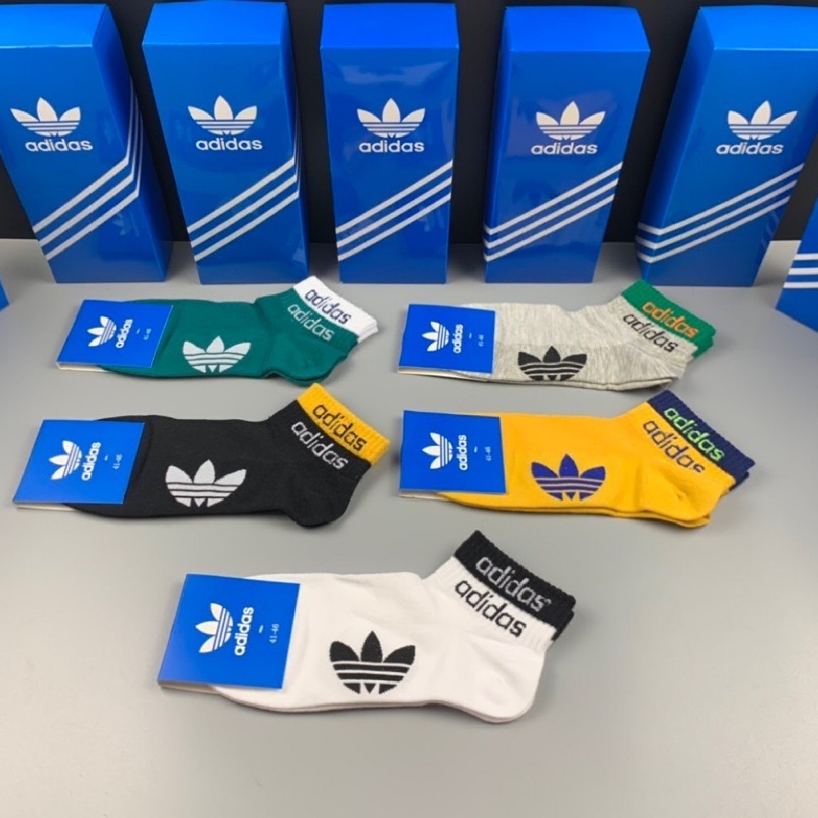 SOC224 A*didas Socks