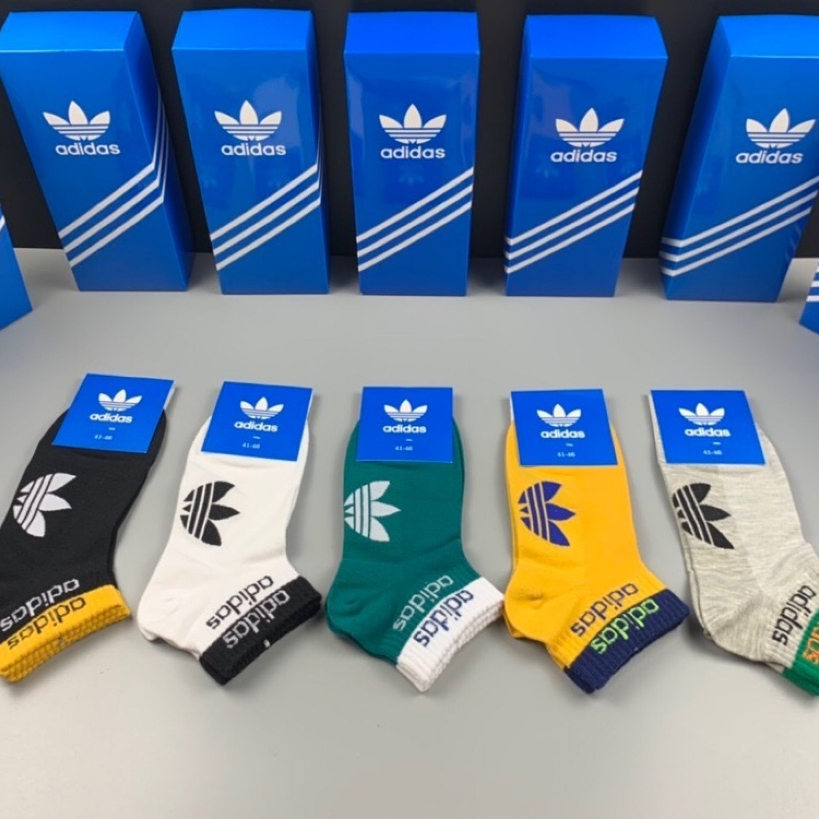 SOC224 A*didas Socks