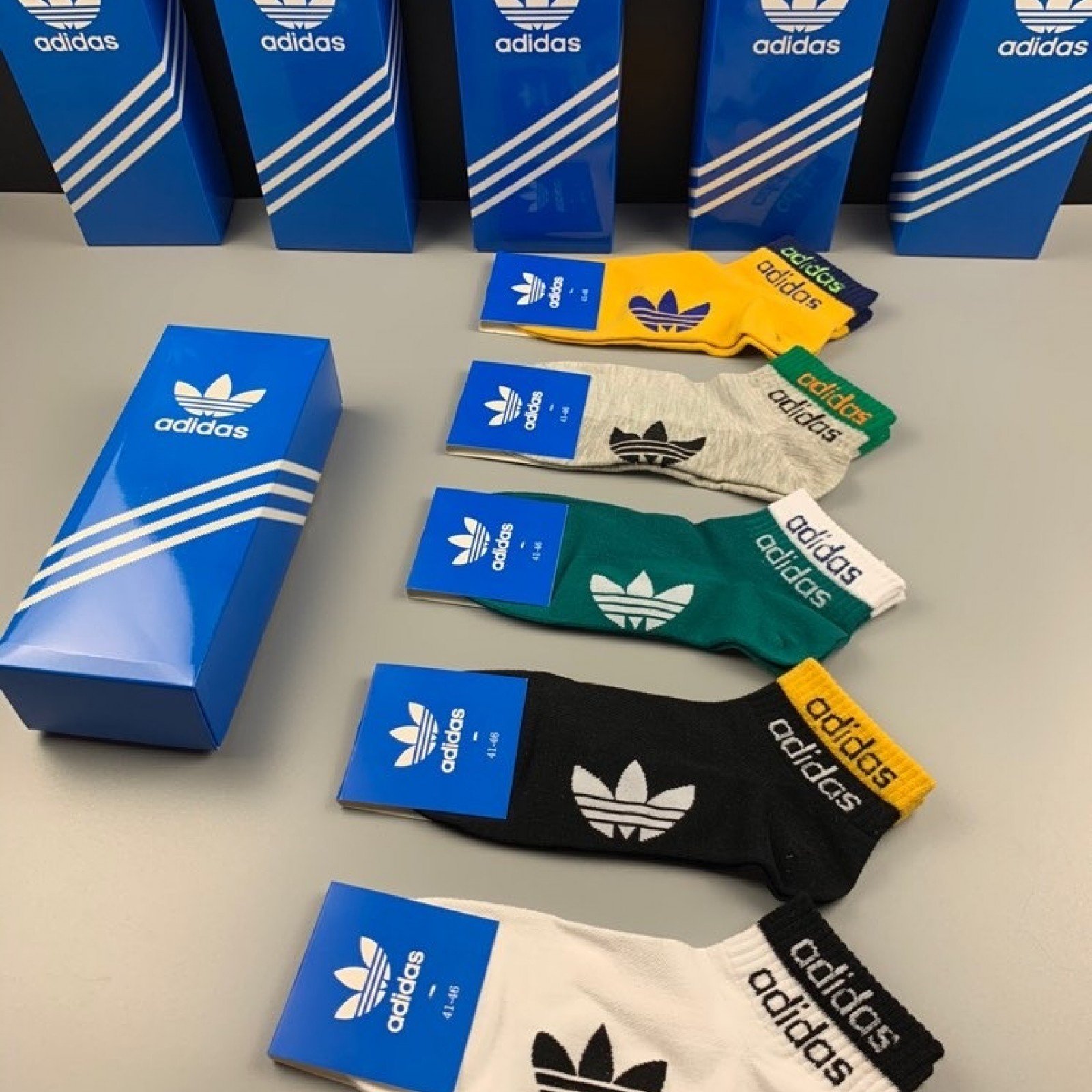 SOC224 A*didas Socks