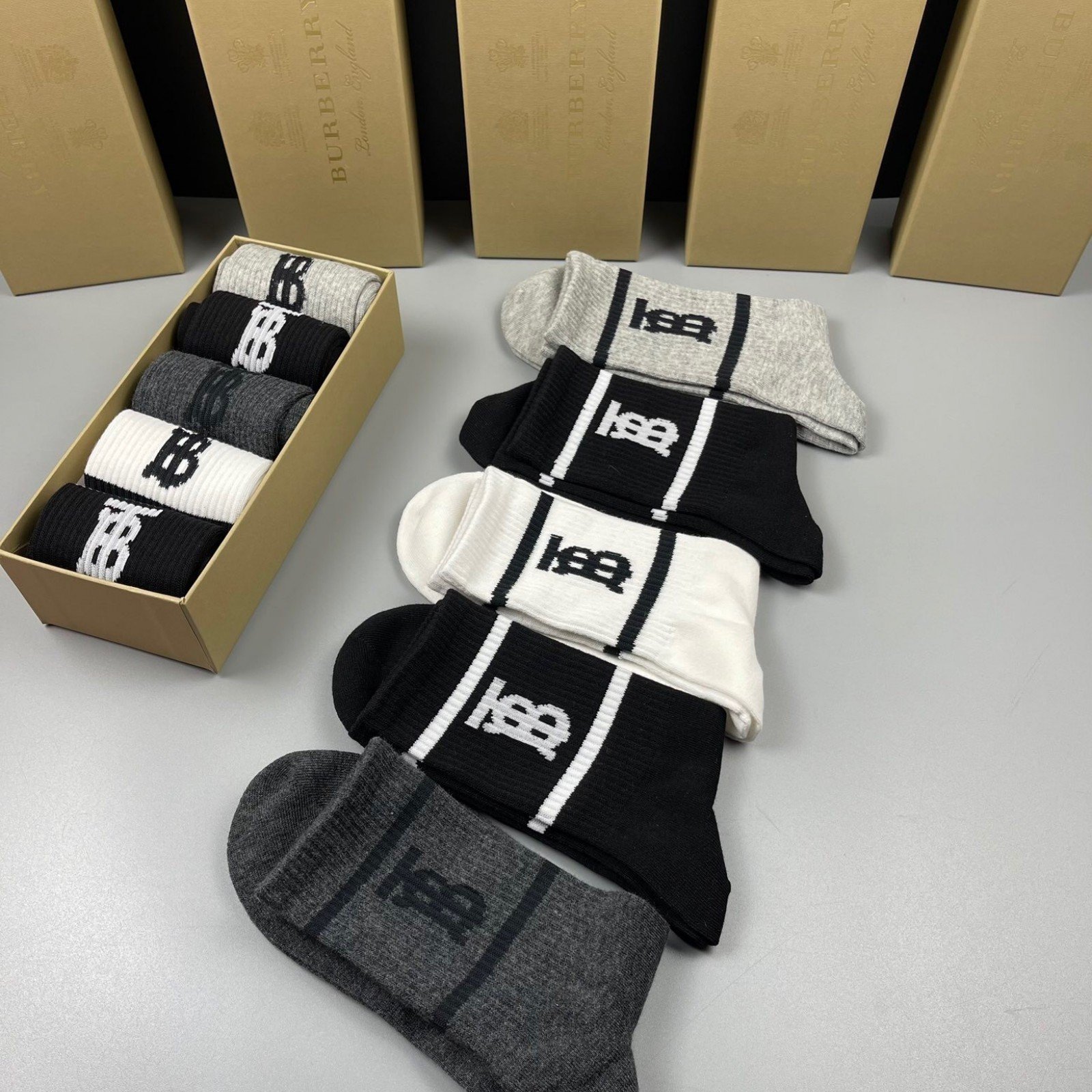 SOC264 BUR Socks