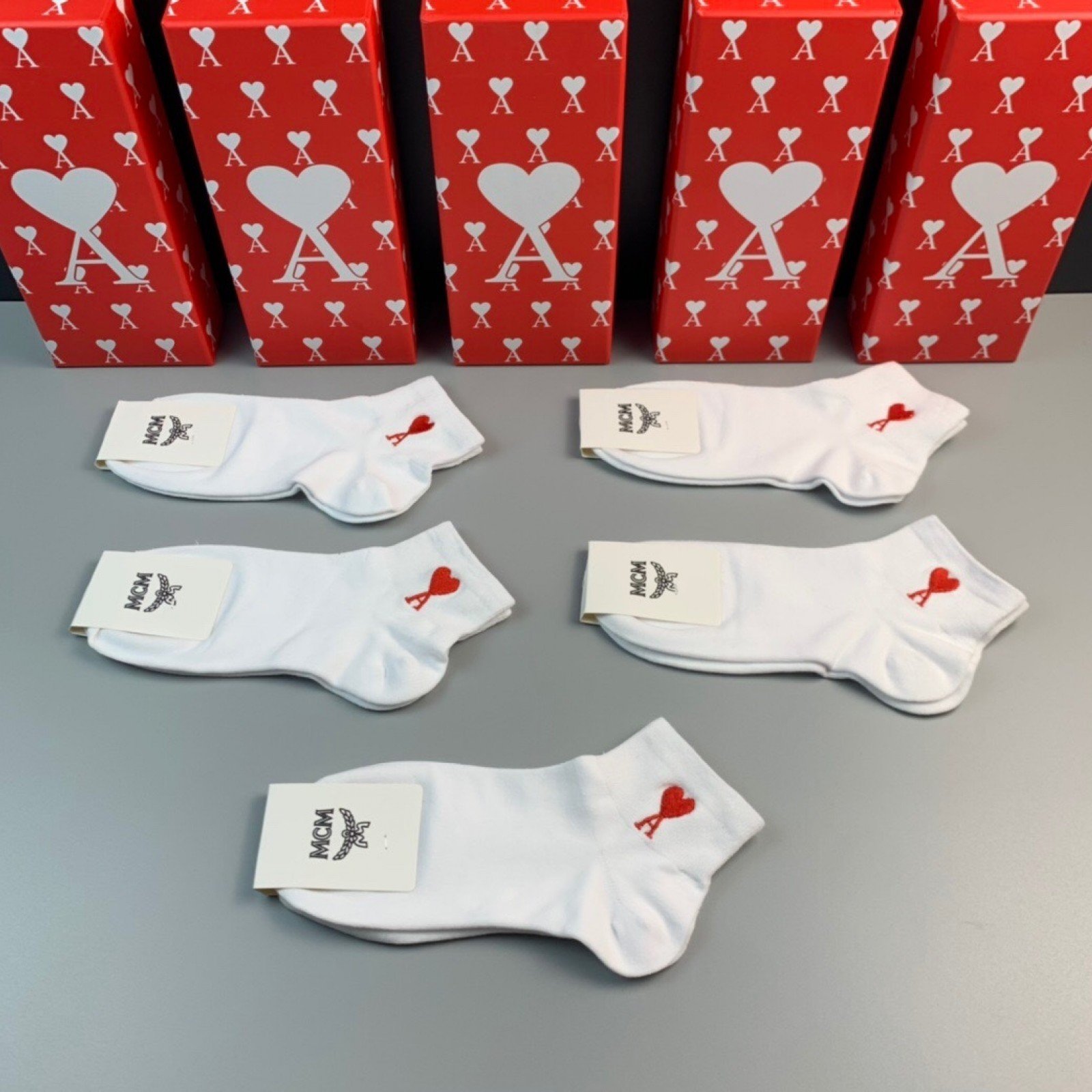 SOC270 Am* Socks
