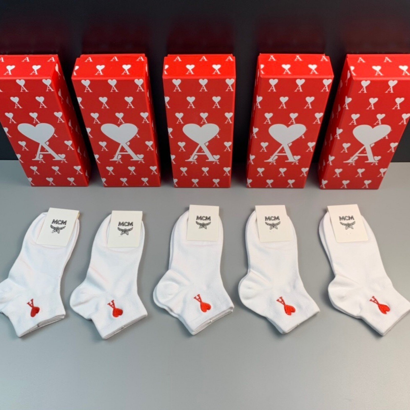 SOC270 Am* Socks