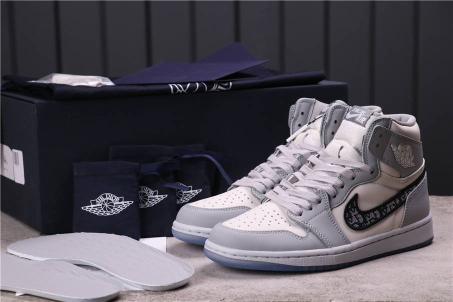 $100 Dior x Air Jordan 1 High CN8607-002 Size 36-47.5