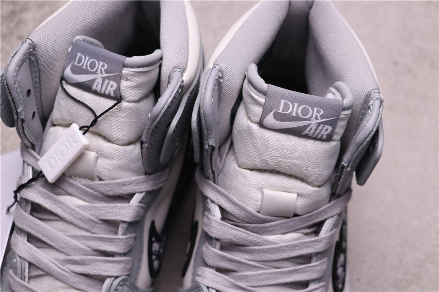 $100 Dior x Air Jordan 1 High CN8607-002 Size 36-47.5