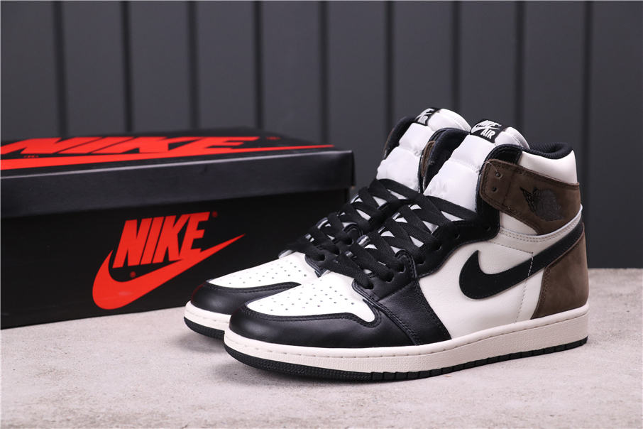 100USD Air Jordan 1 High OG “Dark Mocha” 555088-105 40-47.5