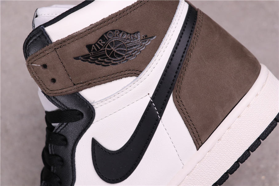 100USD Air Jordan 1 High OG “Dark Mocha” 555088-105 40-47.5