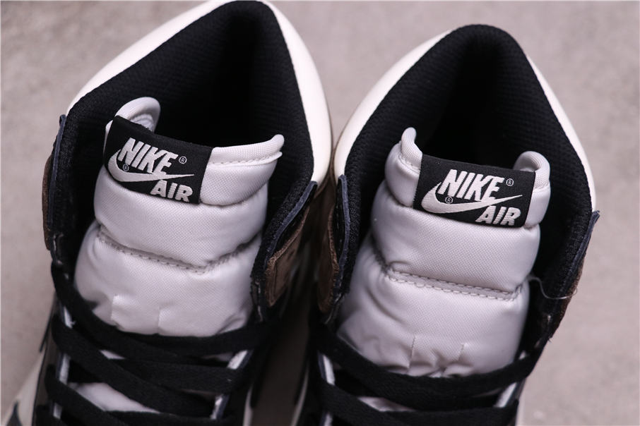 100USD Air Jordan 1 High OG “Dark Mocha” 555088-105 40-47.5
