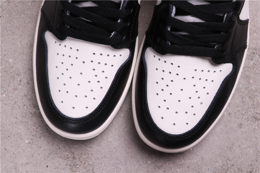 100USD Air Jordan 1 High OG “Dark Mocha” 555088-105 40-47.5