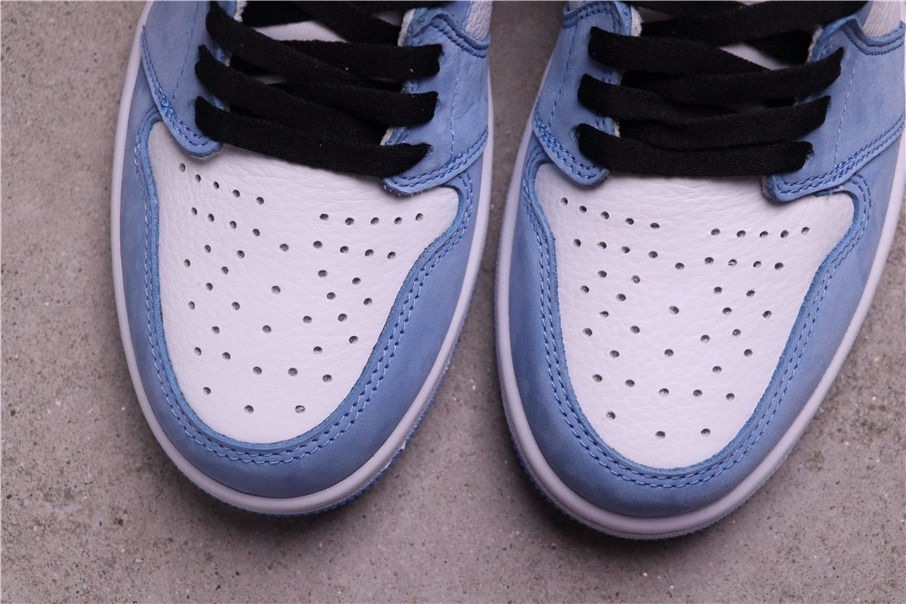 100USD Air Jordan 1 Retro High OG 555088-134 40-47.5
