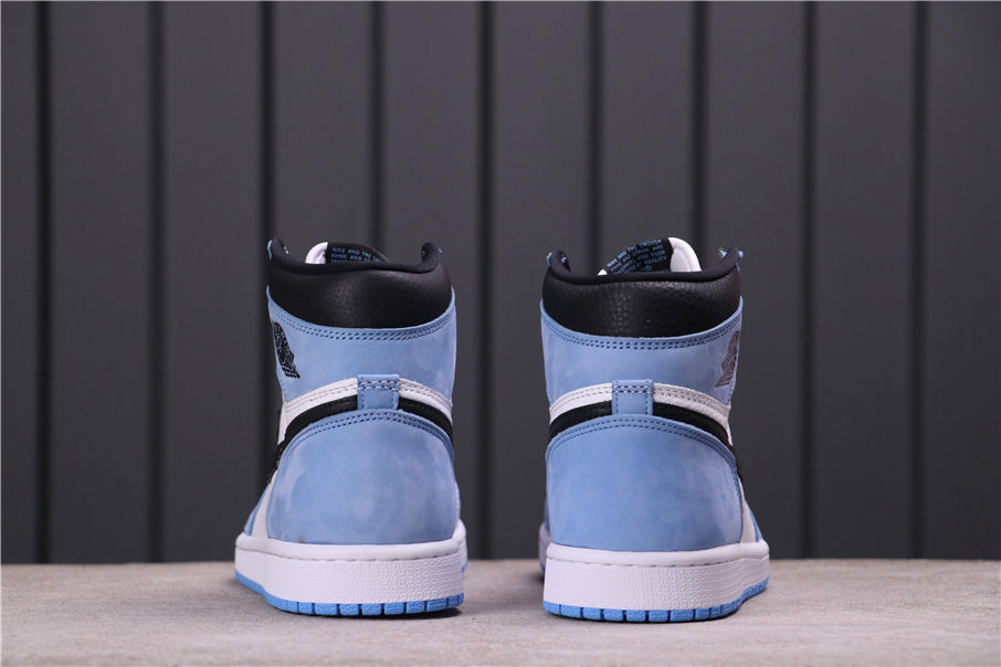 100USD Air Jordan 1 Retro High OG 555088-134 40-47.5