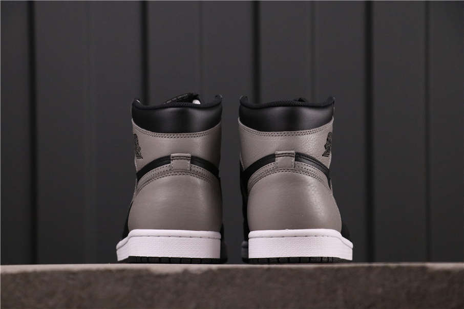 100USD Air Jordan 1 Retro High OG Shadow 555088-013 40.5-46