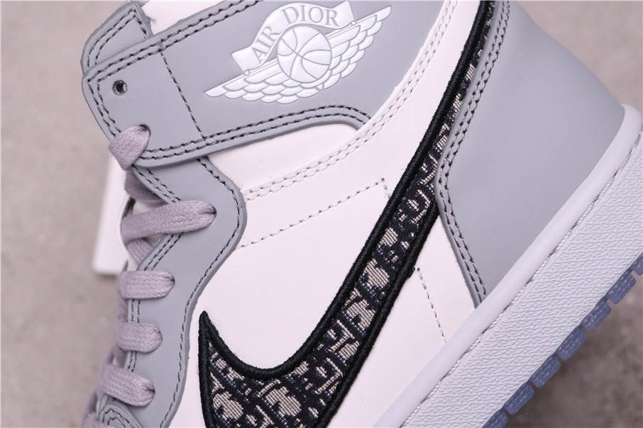 110USD Dior x Air Jordan 1 High CN8607-002 40-47.5