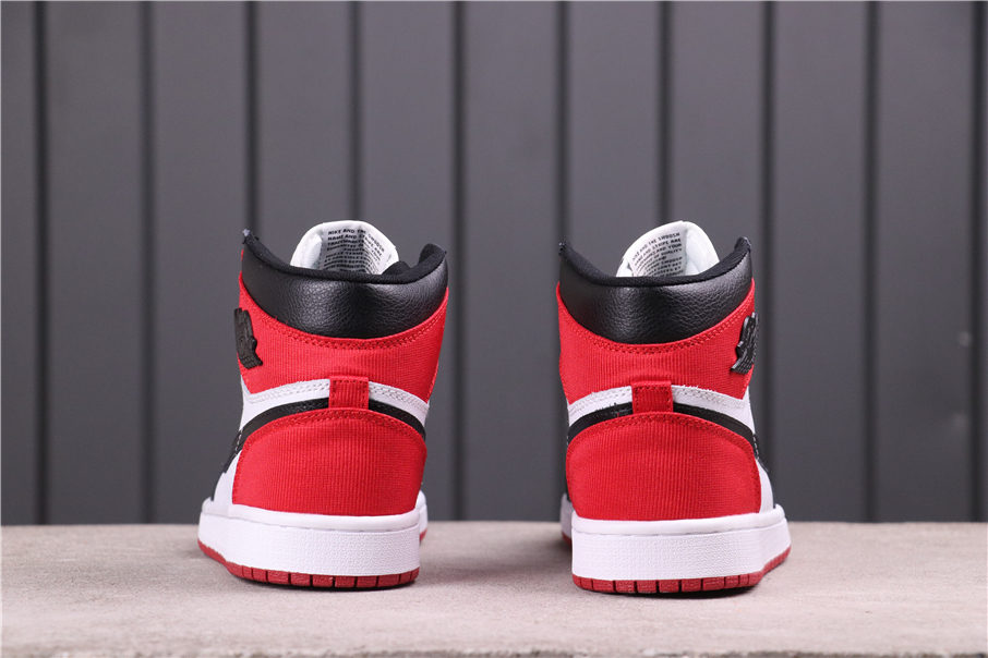 31USD AJ1 Air Jordan 1 Satin WMNSBlack Toe CD0461-016 Size 36-46