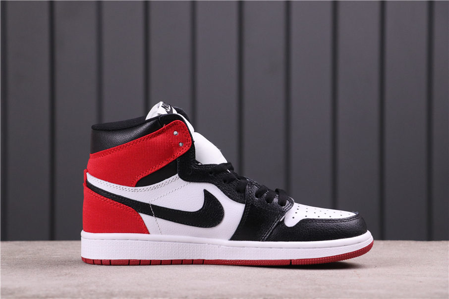 31USD AJ1 Air Jordan 1 Satin WMNSBlack Toe CD0461-016 Size 36-46