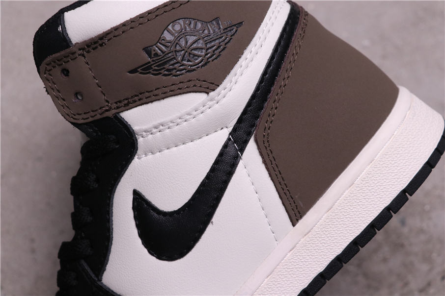31USD Air Jordan 1 High OG “Dark Mocha”555088-10536-45
