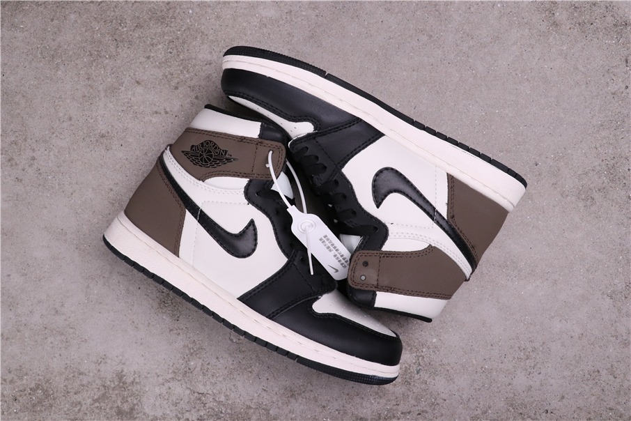 31USD Air Jordan 1 High OG “Dark Mocha”555088-10536-45