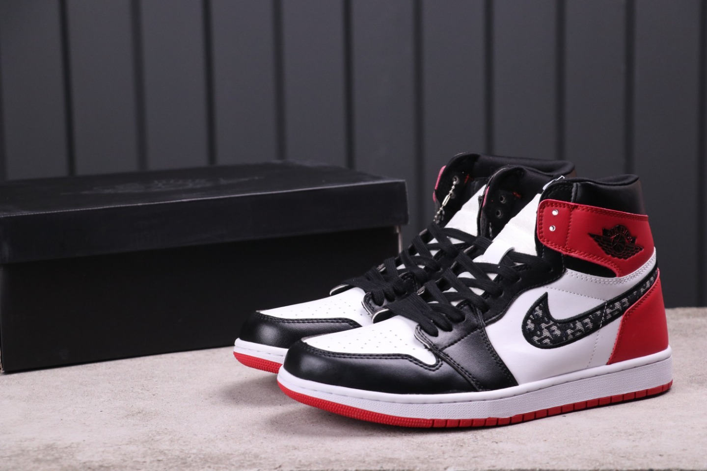 36USD DIOR Air Jordan 1 “Homage To Home”CN8607- 10636-45