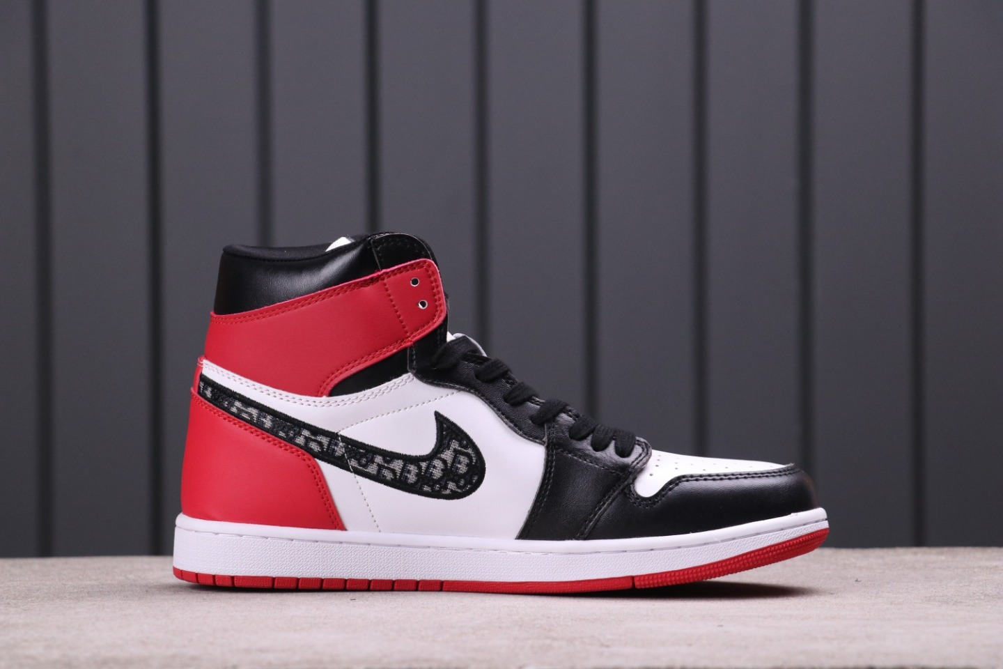 36USD DIOR Air Jordan 1 “Homage To Home”CN8607- 10636-45