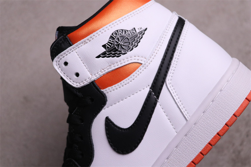 40USD Air Jordan 1 High OG Hyper Royal 555088-180 Size 36-46