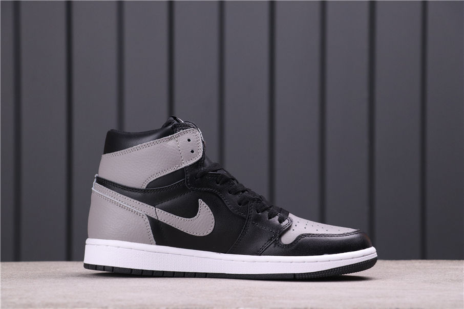 40USD Air Jordan 1 Retro High 555088-013 36-46