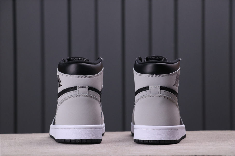 44USD Air Jordan 1 High OG Hyper Royal 555088-035 36-46
