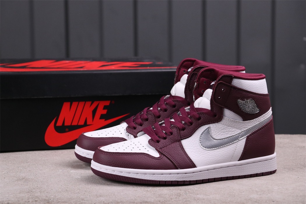 49USD Air Jordan 1 HIGH 555088-611 SIZE 40-47.5
