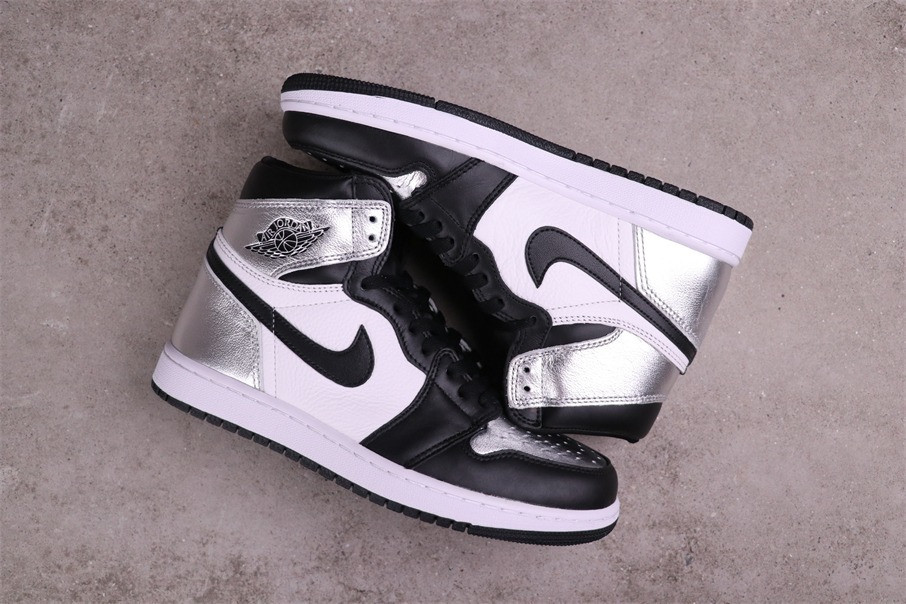 53USD Air Jordan 1 High OG Silver Toe CD0461-001 36-46