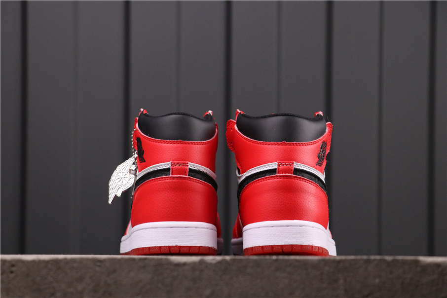 53USD Air Jordan 1 Satin Snake CV3045-006 36-45