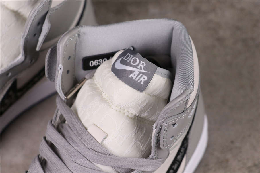 53USD Dior x Air Jordan 1 High CN8607-002 36-46