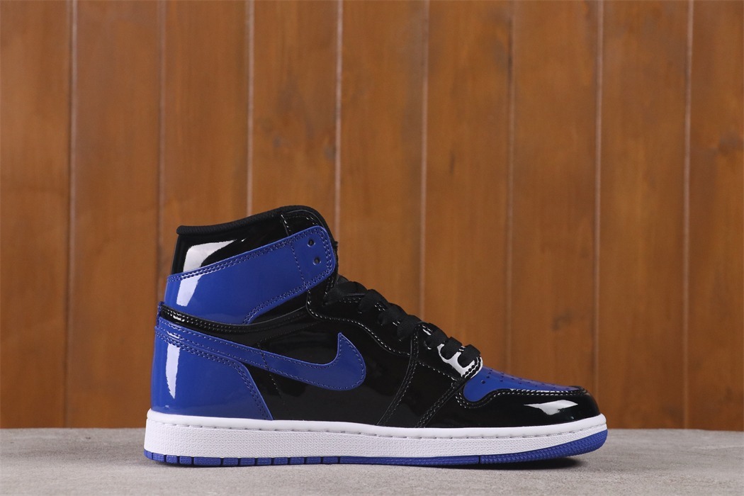 $57 Air Jordan 1 High 555088-404 Size 40-47.5