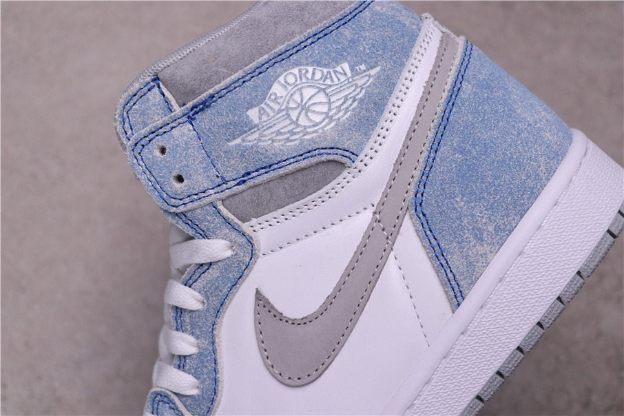 58USD Air Jordan 1 High OG Hyper Royal 555088-402 40-47