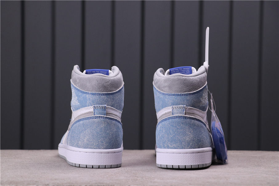58USD Air Jordan 1 High OG Hyper Royal 555088-402 40-47