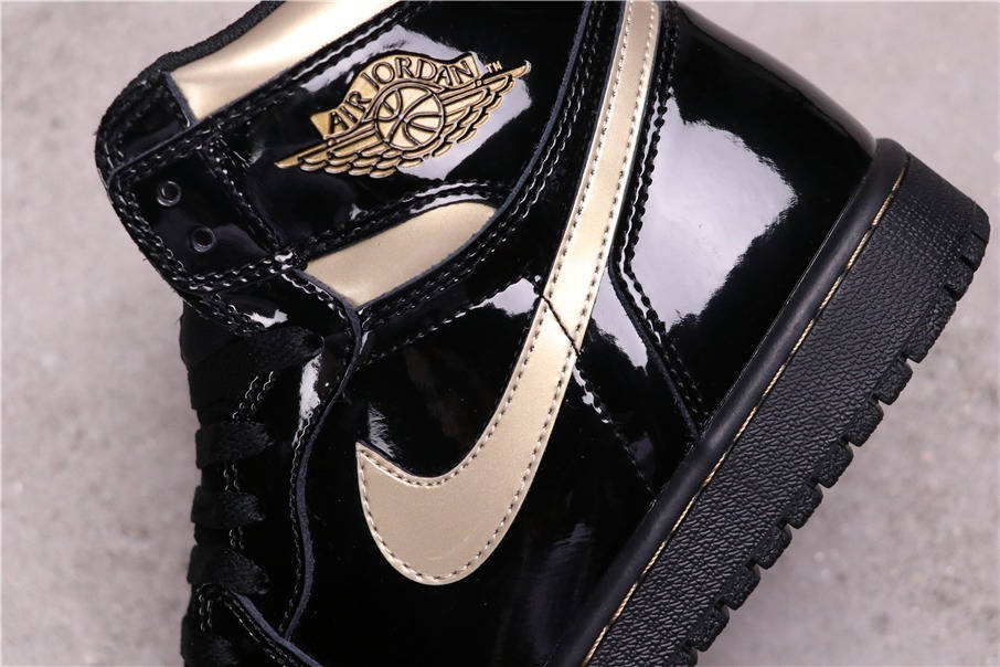 $62 Air Jordan 1 High OG 555088-032 Size 36-46