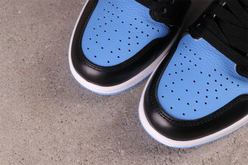 62USD Air Jordan 1 High OG UNC Toe 36-47.5