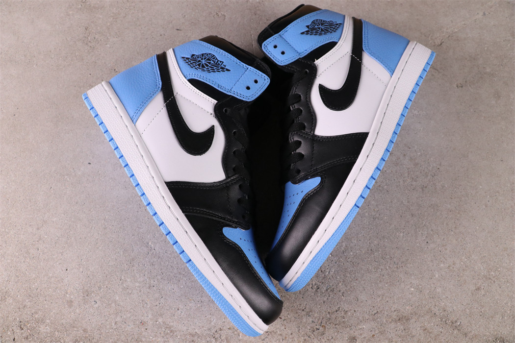 62USD Air Jordan 1 High OG UNC Toe 36-47.5