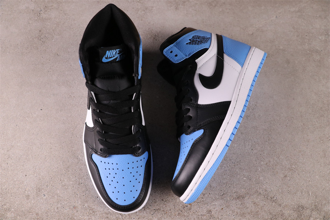 62USD Air Jordan 1 High OG UNC Toe 36-47.5