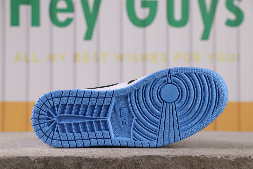 62USD Air Jordan 1 High OG UNC Toe 36-47.5