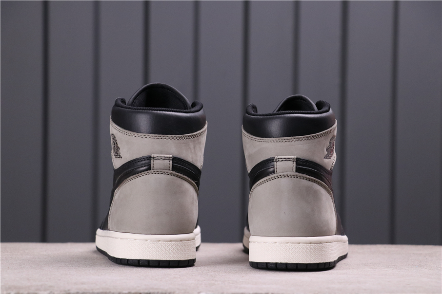 62$USD Air Jordan 1 Retro High 555088-03340-46