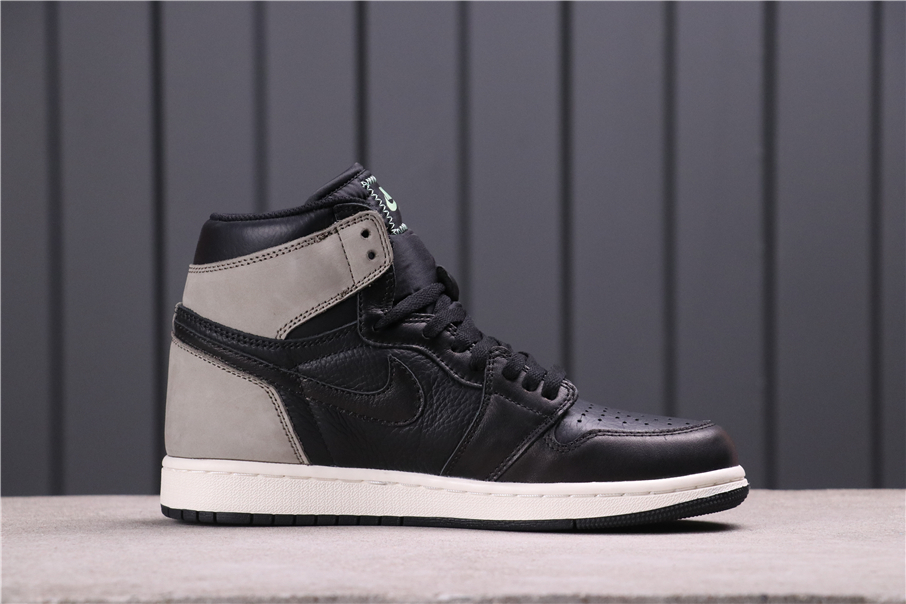 62$USD Air Jordan 1 Retro High 555088-03340-46