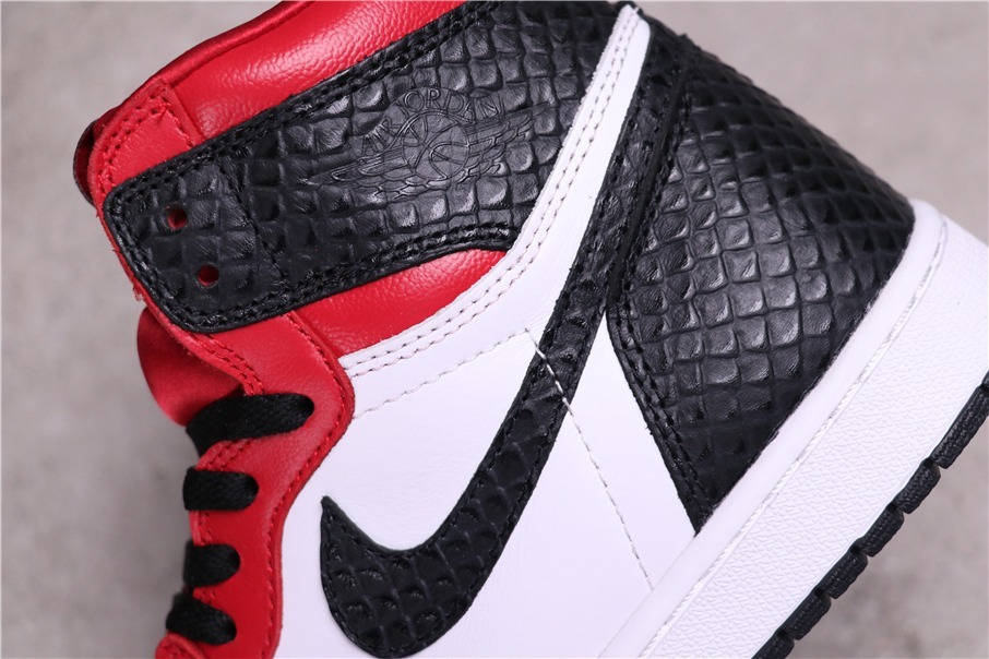 67USD Air Jordan 1 Satin Snake CD0461-601 40-46