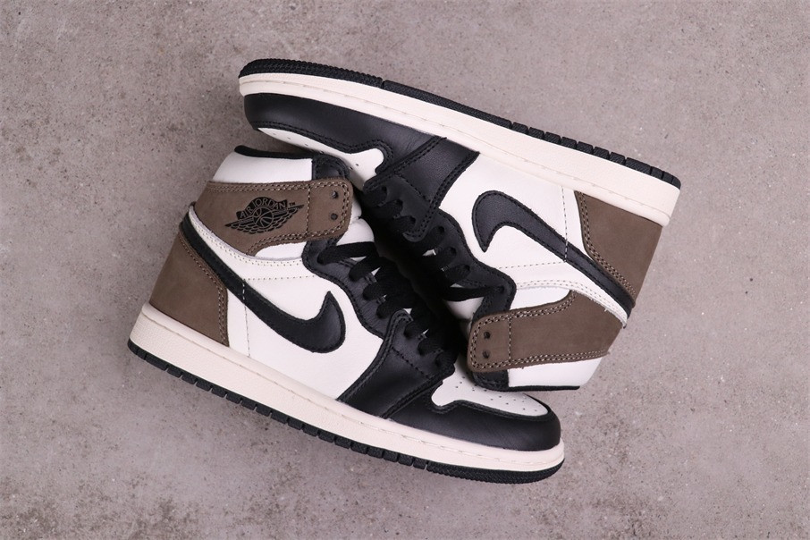 71USD Air Jordan 1 High OG Dark Mocha 555088-105 EU Size(36-47.5) US Size(W5.5-M13) 71USD Air Jordan 1 High OG Dark Mocha 555088-105 EU Size(36-47.5) US Size(W5.5-M13)
