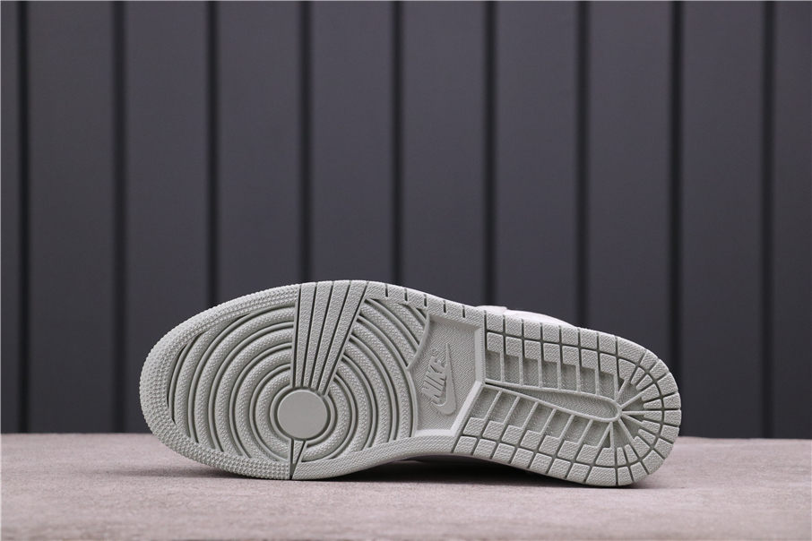 76USD Air Jordan 1 Light Smoke Grey CD0461-002 36-46