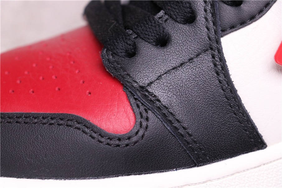 84USD Air Jordan 1 High OG Bred Toe 555088-610 36-46
