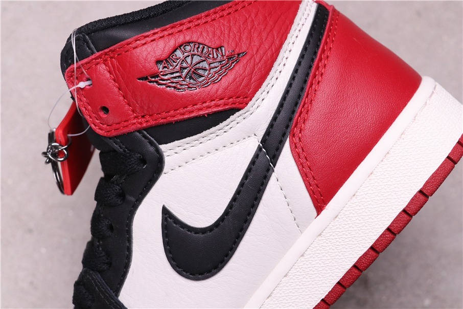 84USD Air Jordan 1 High OG Bred Toe 555088-610 36-46