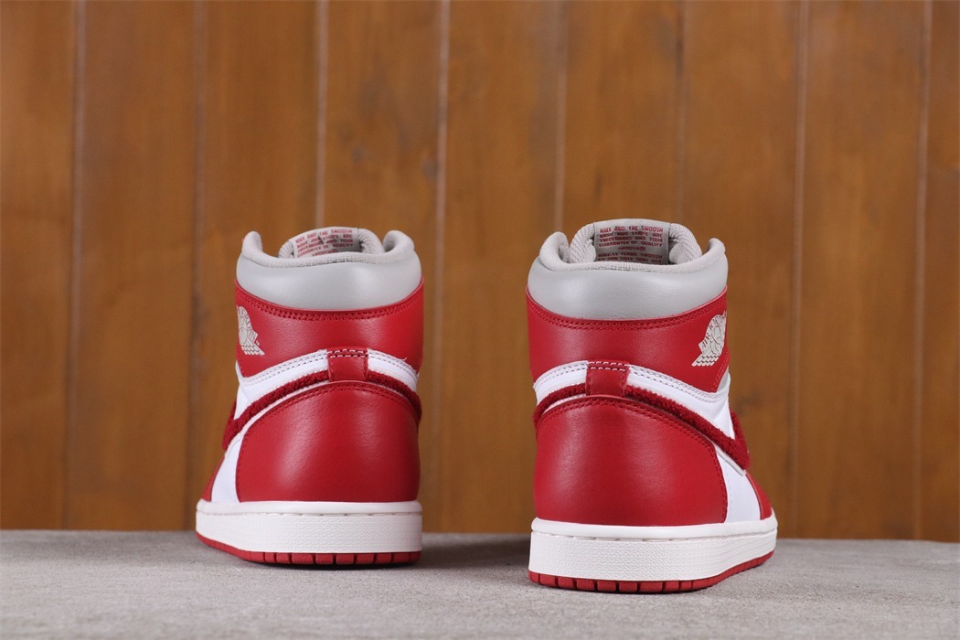 $88 Air Jordan 1 High OG Chenille DJ4891-061 Size 36-44.5