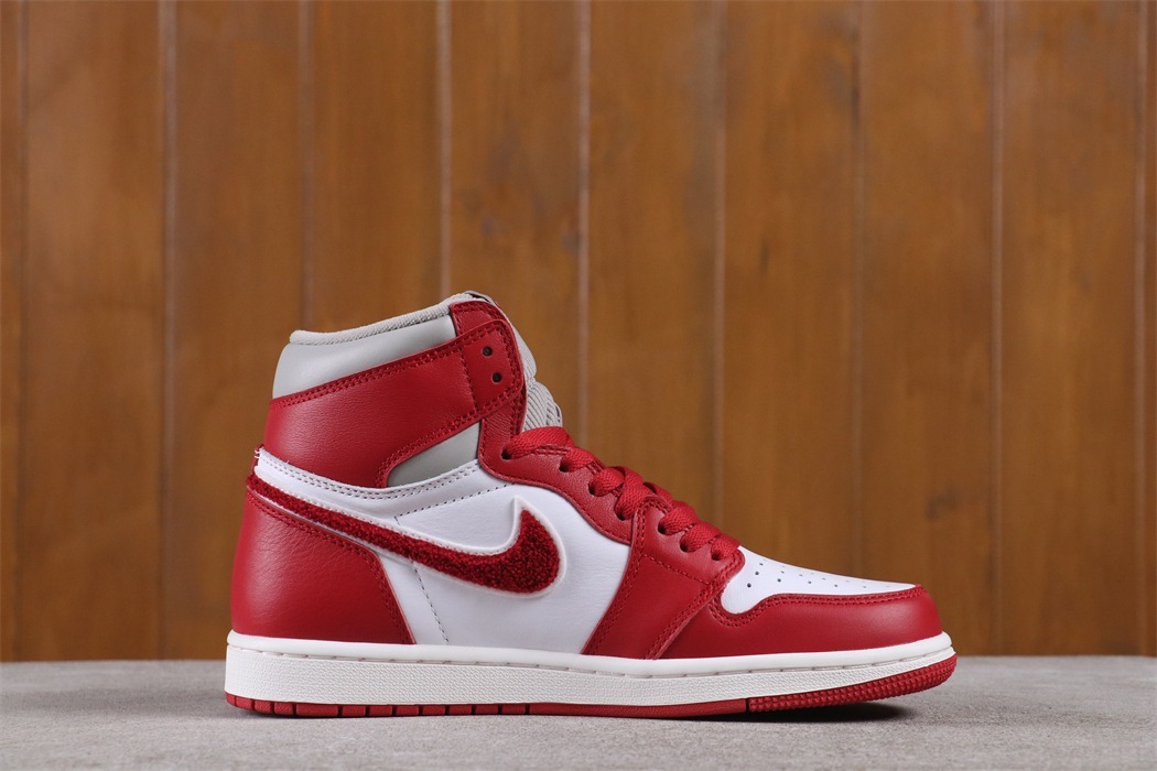 $88 Air Jordan 1 High OG Chenille DJ4891-061 Size 36-44.5